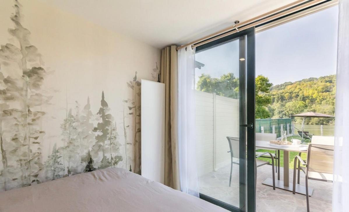Charmant Chalet En Bord De Seine Saint-Pierre-du-Vauvray المظهر الخارجي الصورة