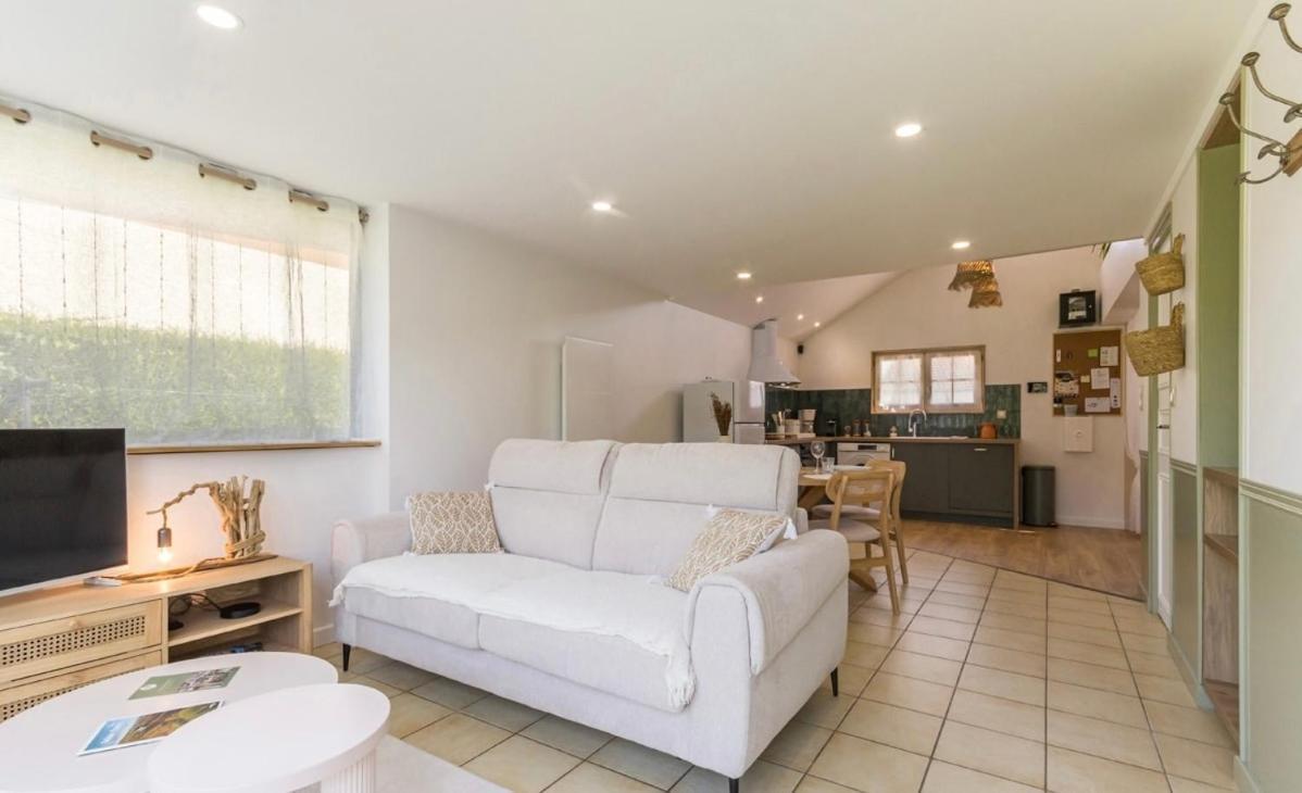 Charmant Chalet En Bord De Seine Saint-Pierre-du-Vauvray المظهر الخارجي الصورة