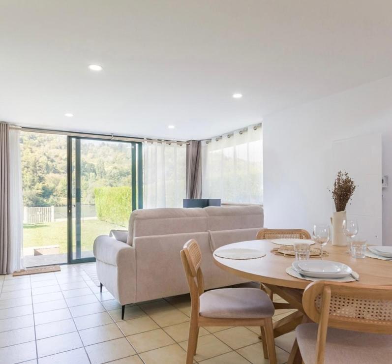Charmant Chalet En Bord De Seine Saint-Pierre-du-Vauvray المظهر الخارجي الصورة